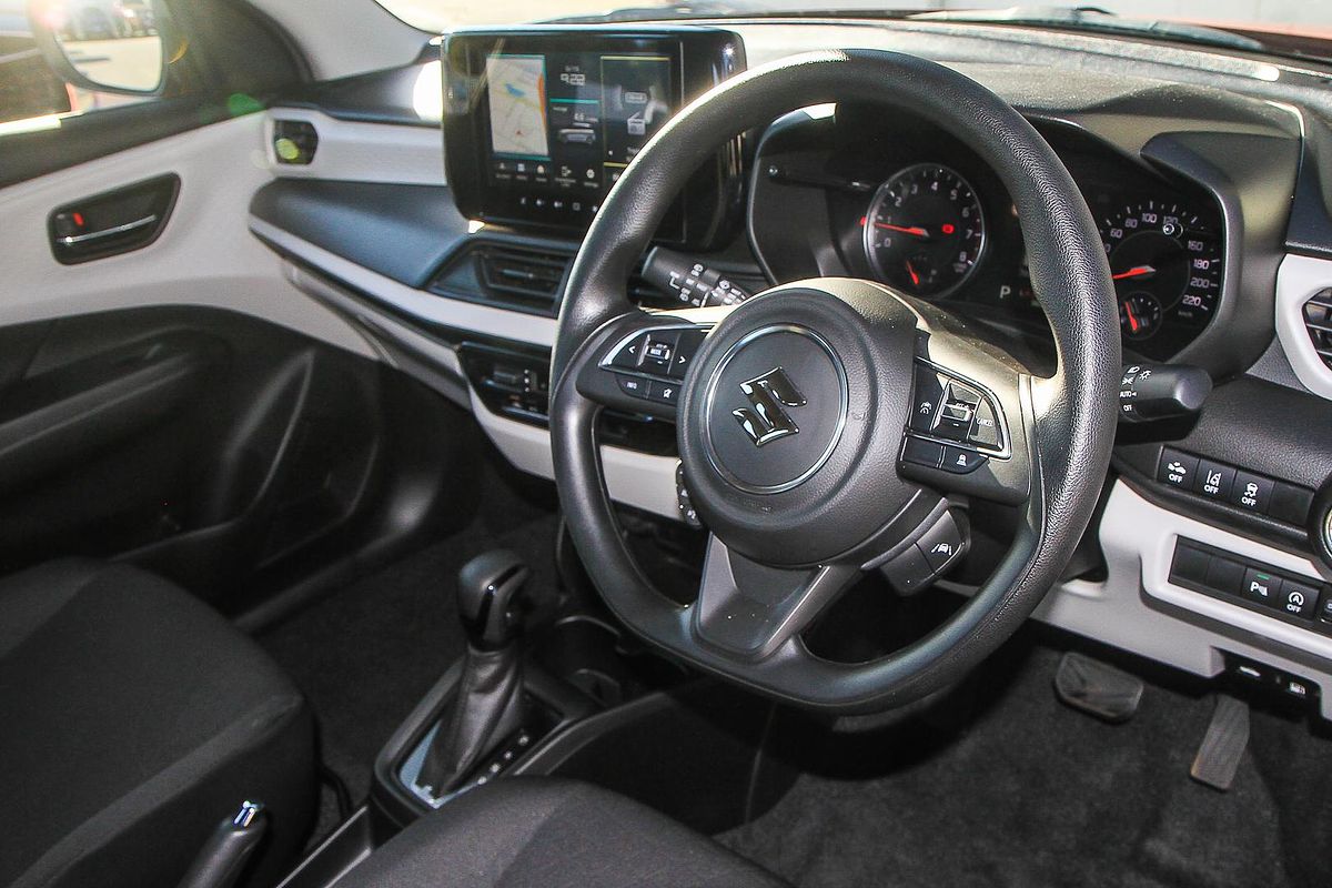 2024 Suzuki Swift Hybrid UZ