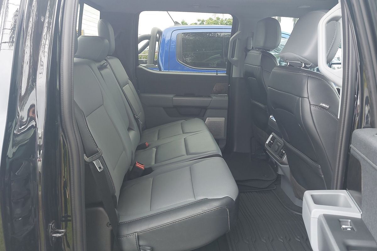 2023 Ford F-150 Lariat 4X4 LWB