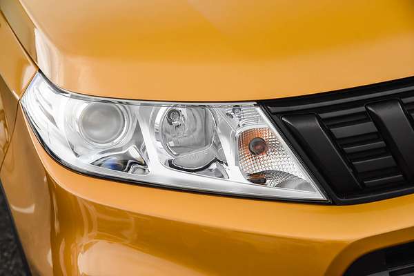 2024 Suzuki Vitara Shadow LY Series II