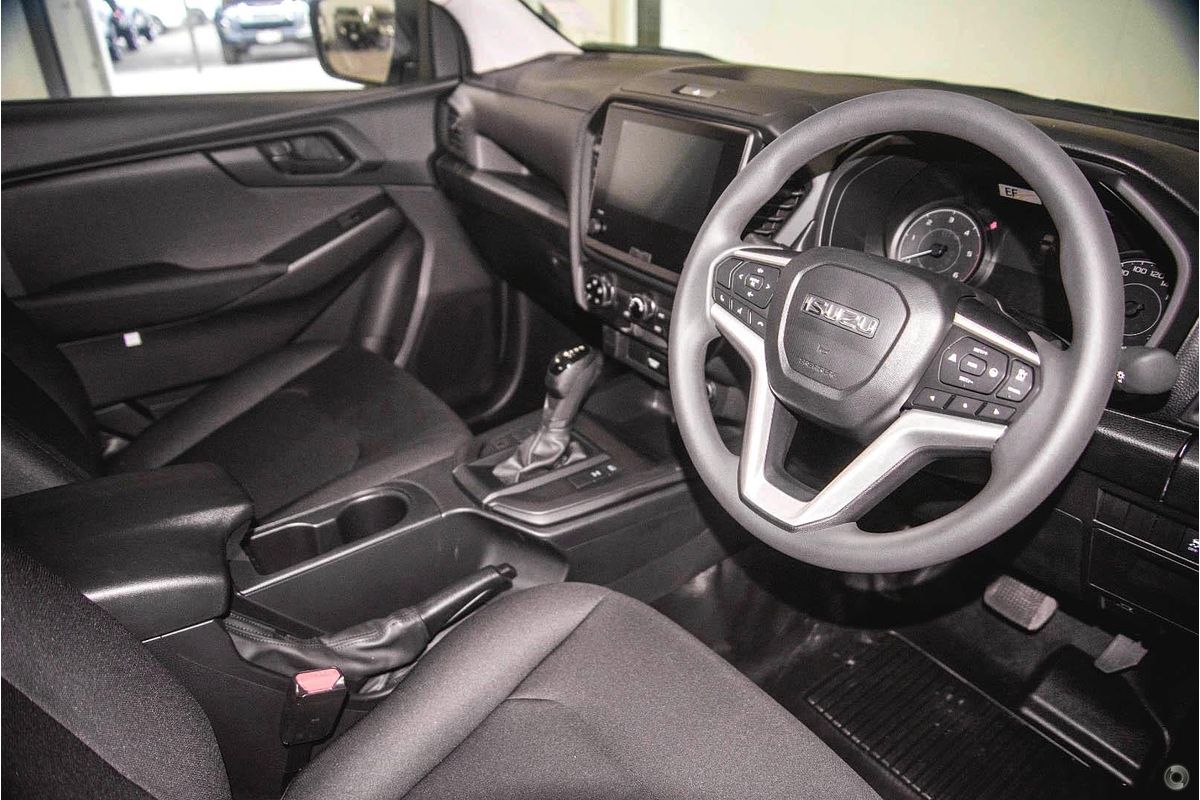 2025 Isuzu D-MAX SX 4X4