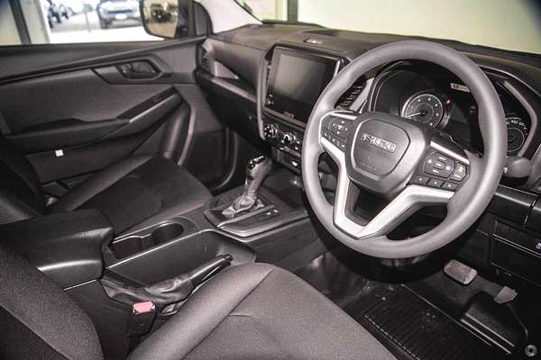 2025 Isuzu D-MAX SX 4X4