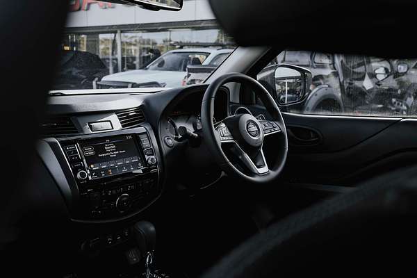 2025 Nissan Navara PRO-4X D23 4X4