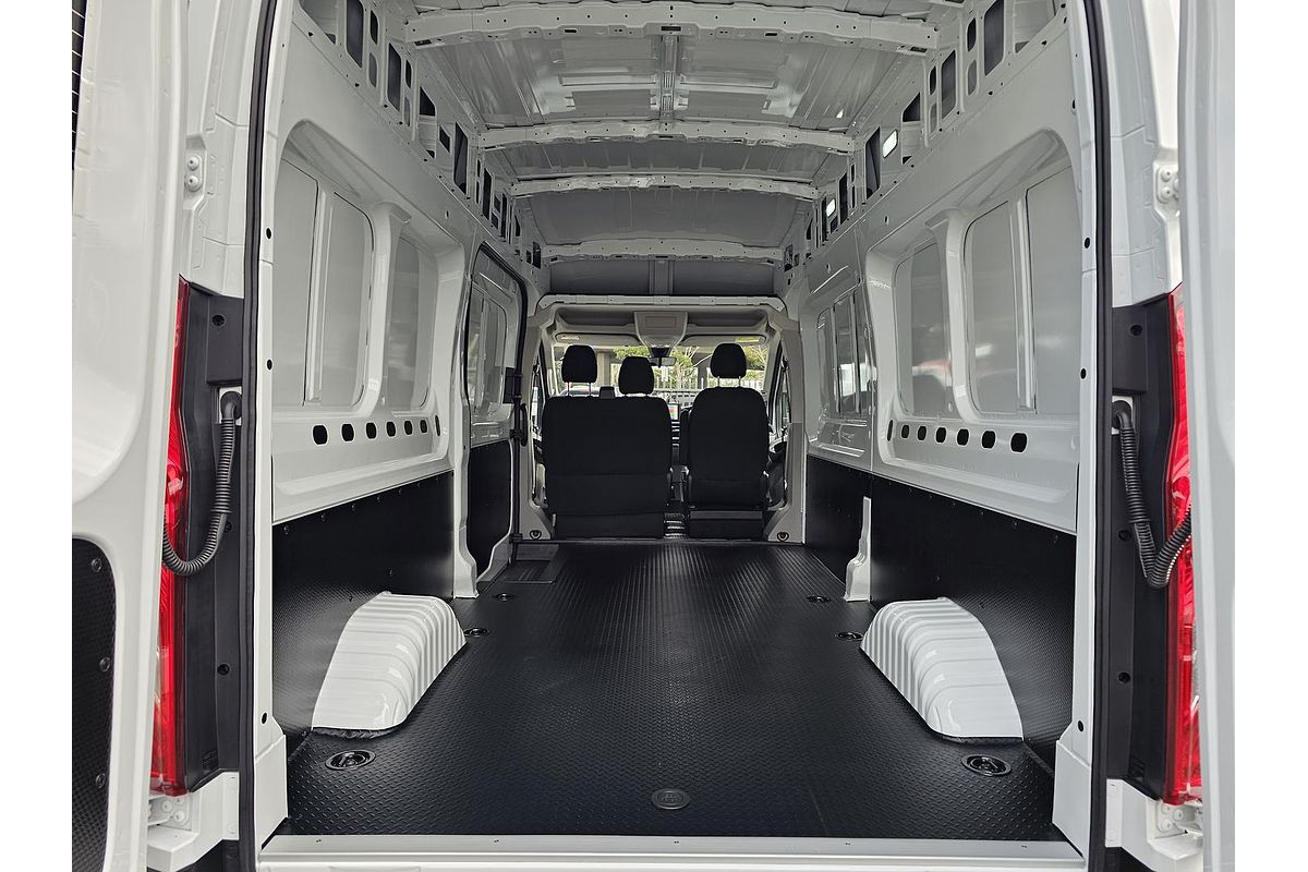 2025 LDV Deliver 9 LWB