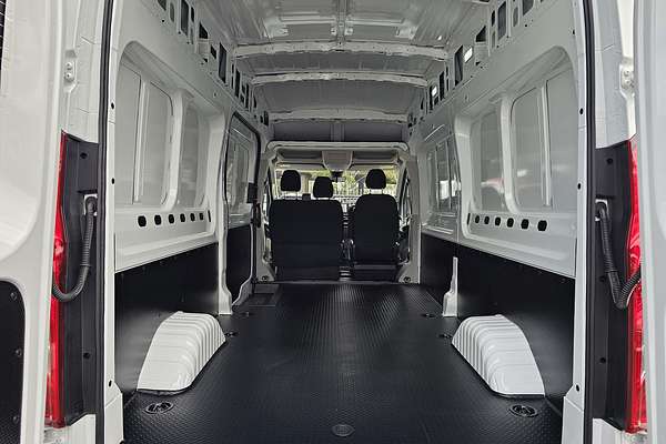 2025 LDV Deliver 9 LWB