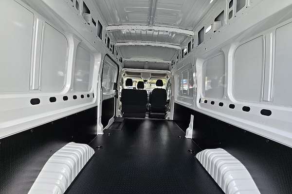 2025 LDV Deliver 9 LWB