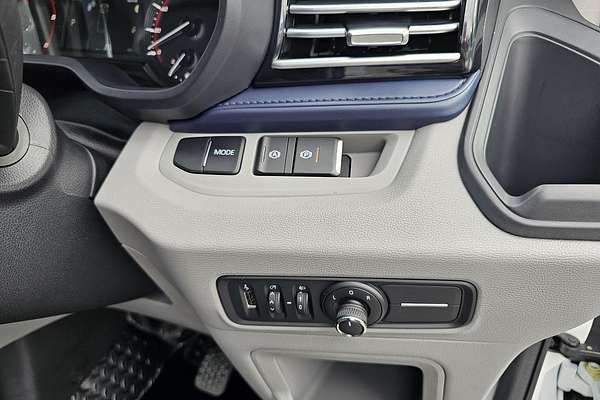 2025 LDV Deliver 9 LWB