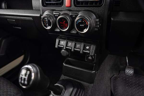 2021 Suzuki Jimny GLX GJ