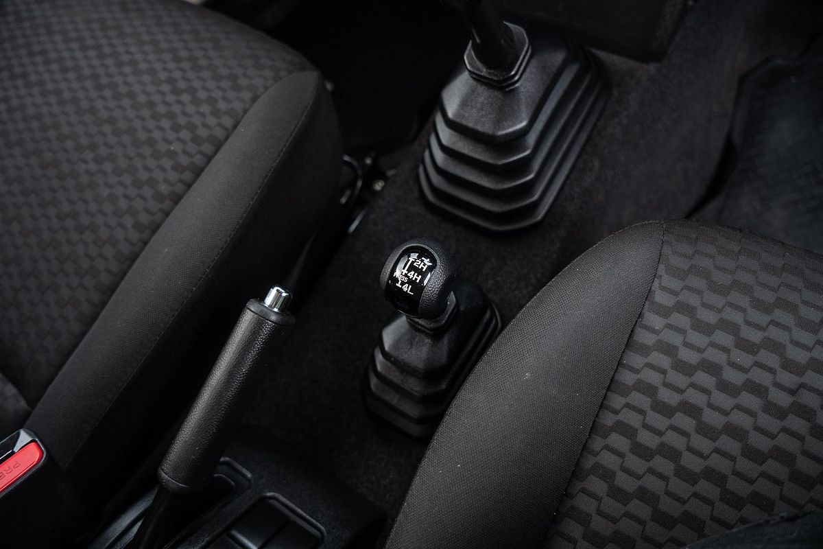 2021 Suzuki Jimny GLX GJ