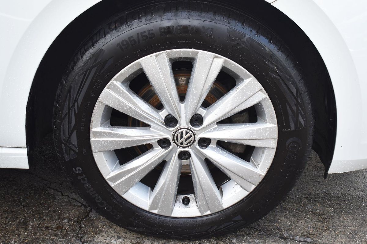 2017 Volkswagen Polo Launch Edition AW
