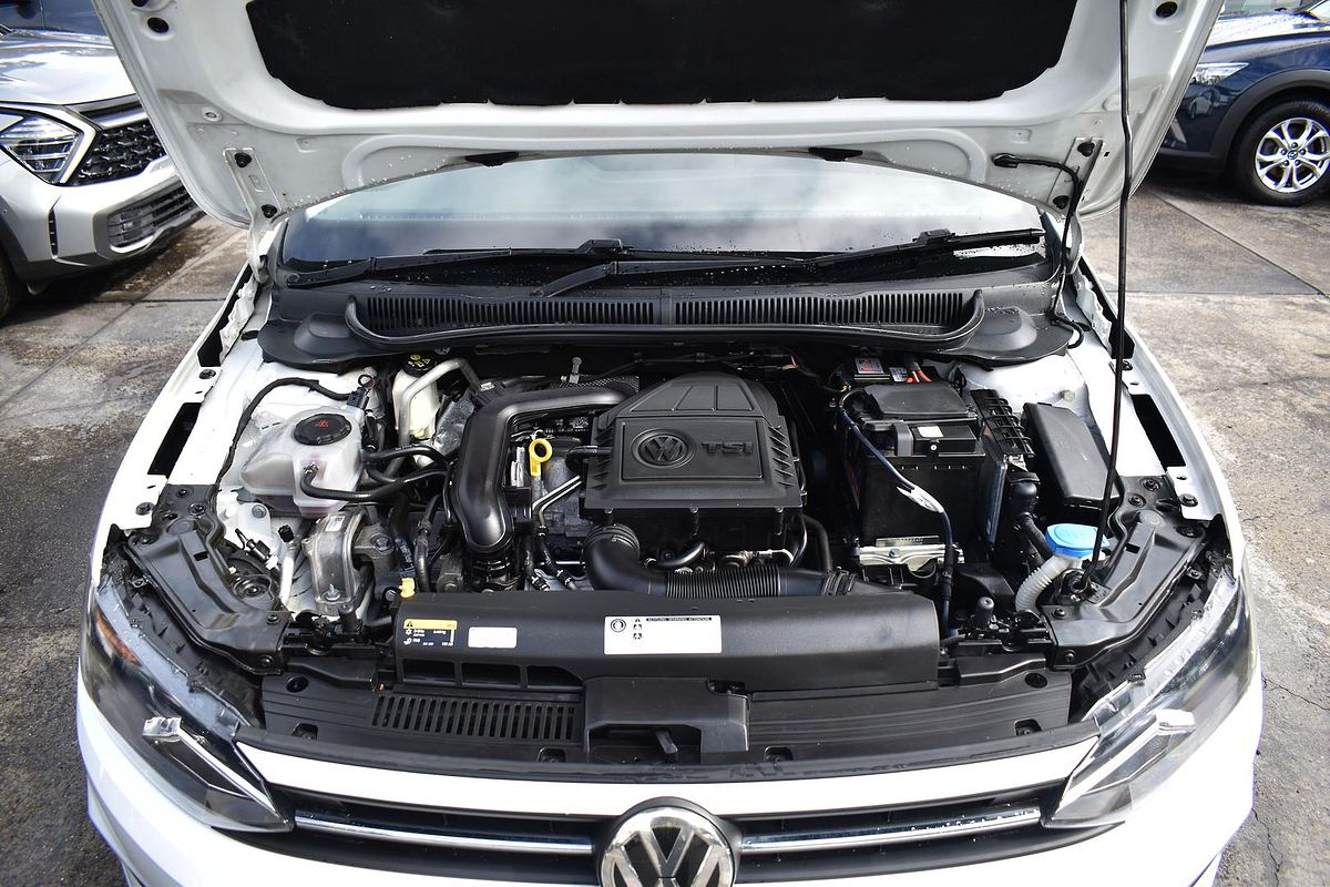 2017 Volkswagen Polo Launch Edition AW