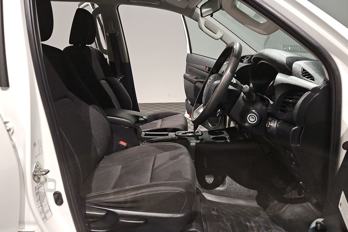 2021 Toyota Hilux SR GUN126R 4X4