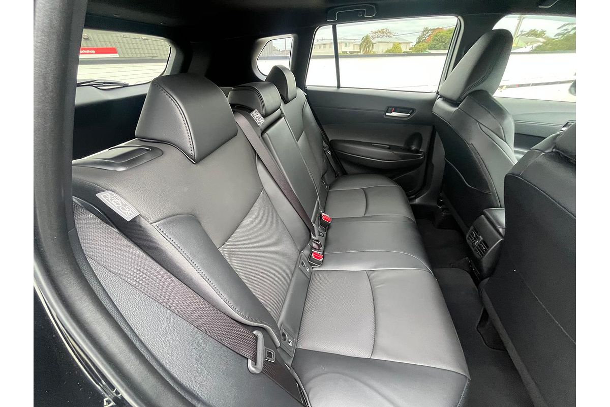 2024 Toyota Corolla Cross Atmos MXGH15R