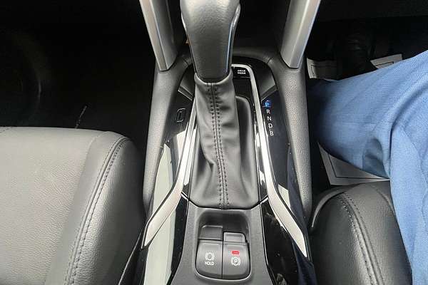 2024 Toyota Corolla Cross Atmos MXGH15R