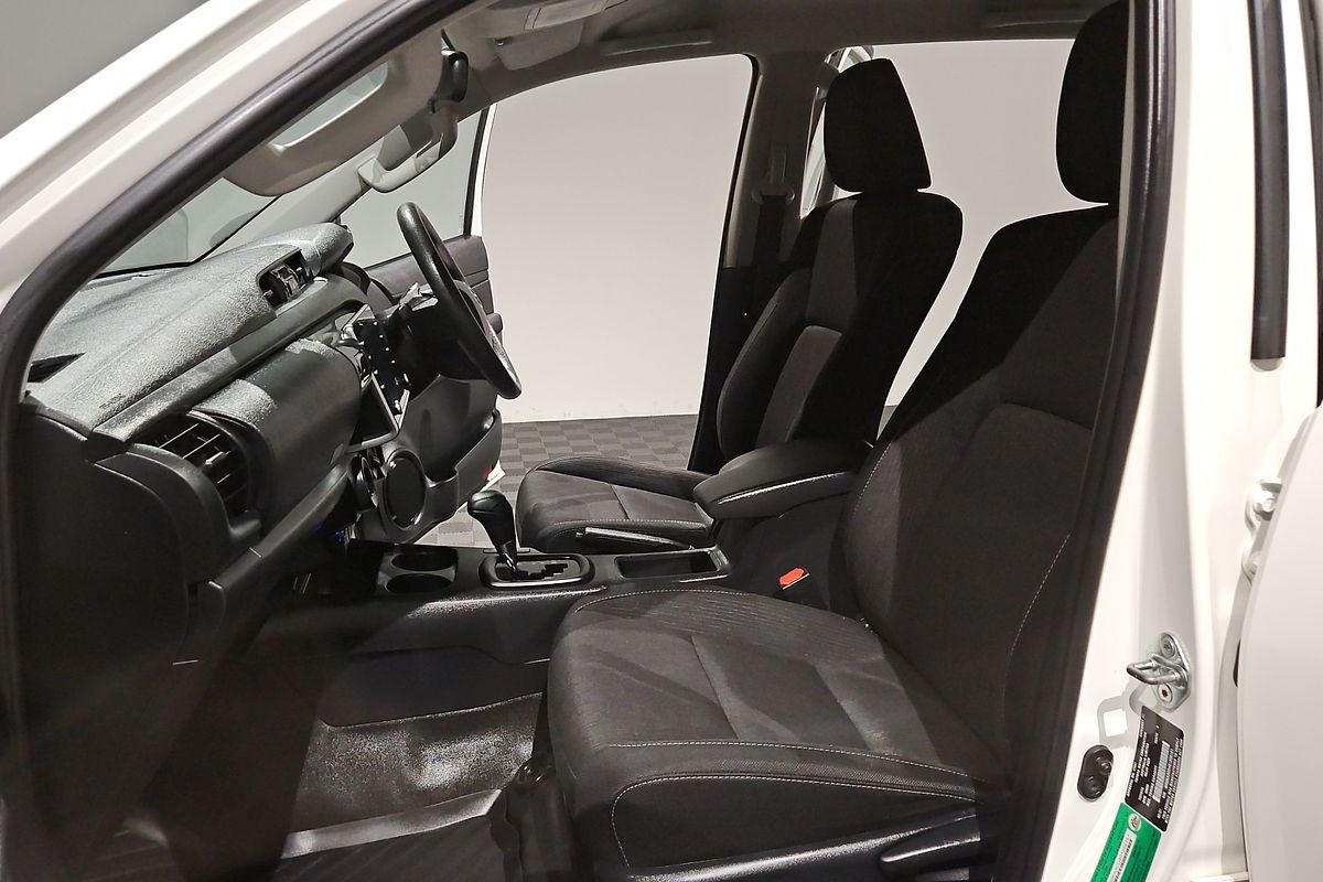 2021 Toyota Hilux SR GUN126R 4X4