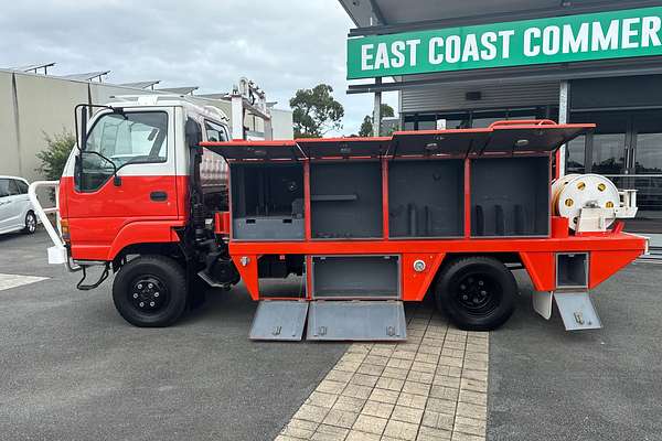 1997 Isuzu NPS 4X4 300