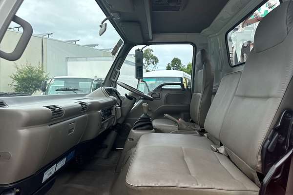 1997 Isuzu NPS 4X4 300