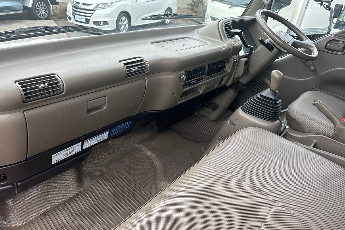 1997 Isuzu NPS 4X4 300