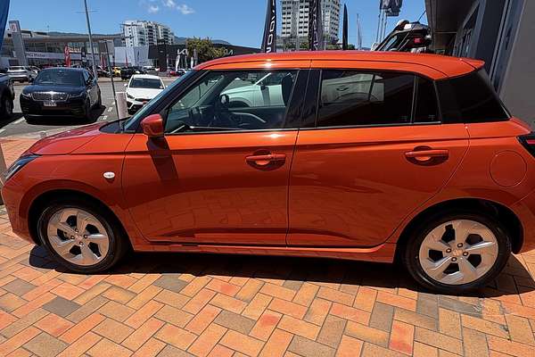 2024 Suzuki Swift Hybrid Plus UZ