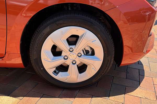 2024 Suzuki Swift Hybrid Plus UZ