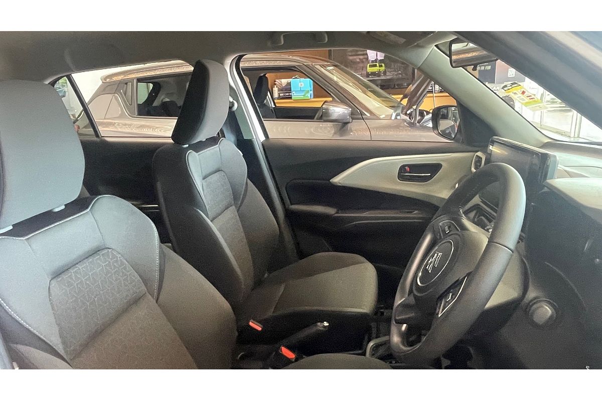 2024 Suzuki Swift Hybrid Plus UZ