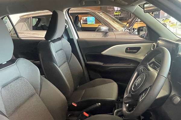 2024 Suzuki Swift Hybrid Plus UZ