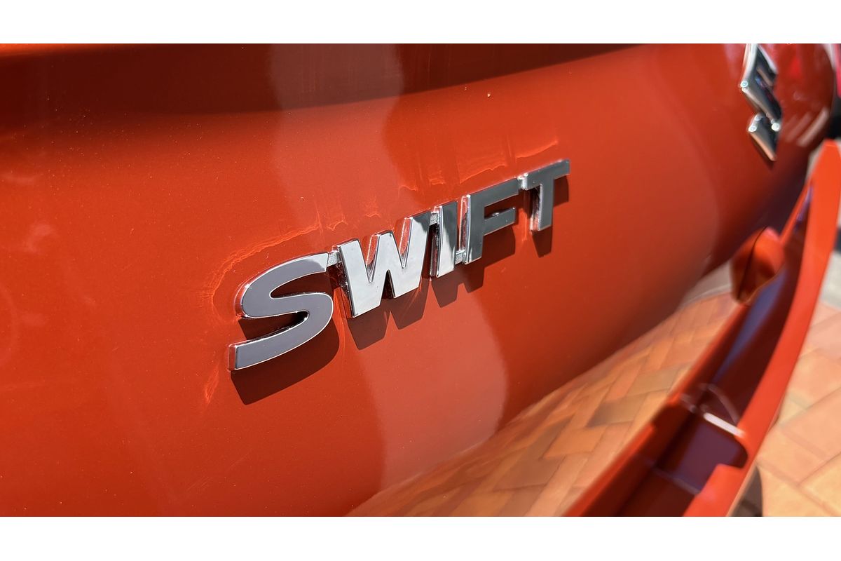 2024 Suzuki Swift Hybrid Plus UZ
