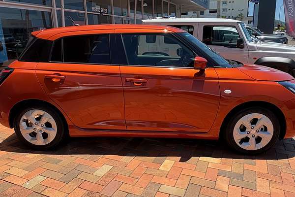 2024 Suzuki Swift Hybrid Plus UZ