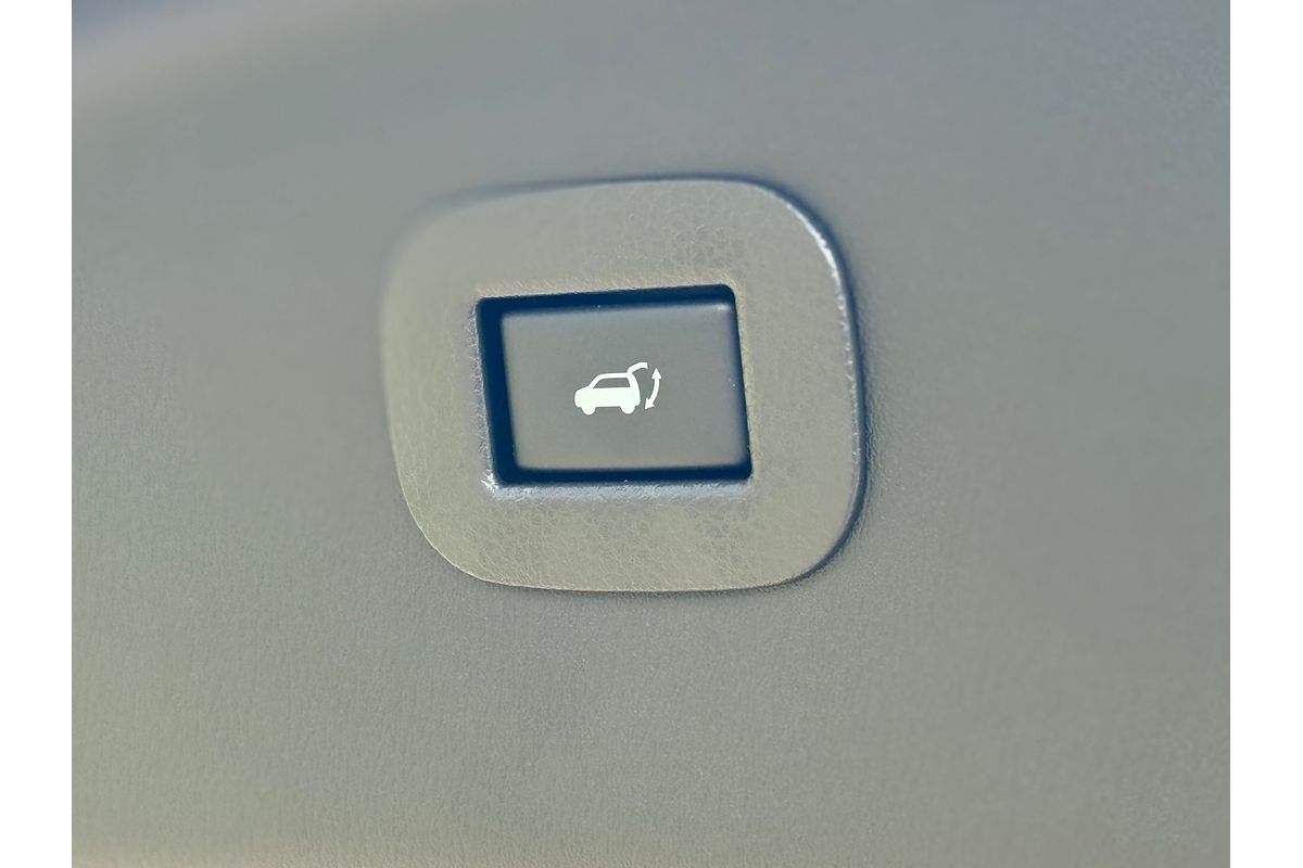 2025 Nissan Patrol Ti-L Y62