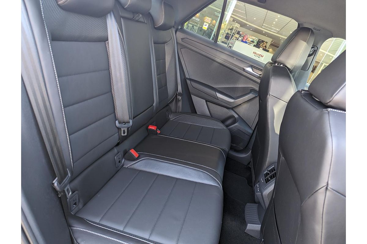 2024 Volkswagen T-Roc 140TSI R-Line D11