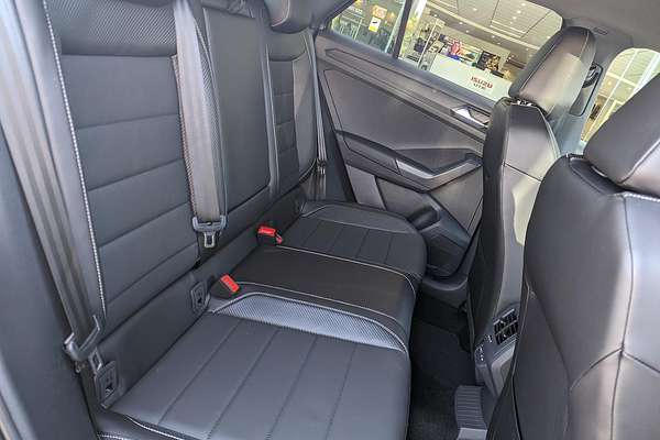 2024 Volkswagen T-Roc 140TSI R-Line D11