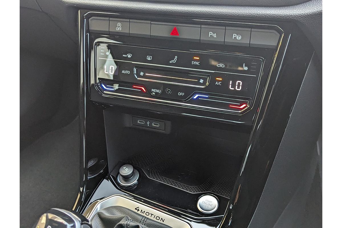 2024 Volkswagen T-Roc 140TSI R-Line D11