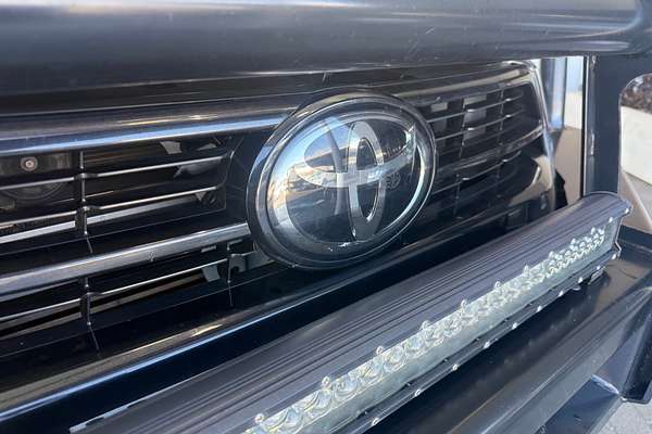 2020 Toyota Hilux SR5 GUN126R 4X4