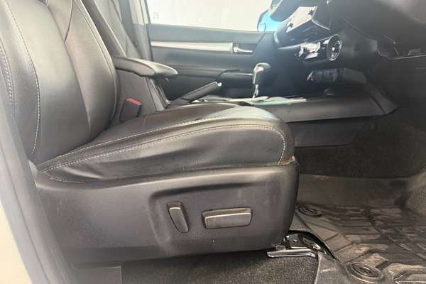 2020 Toyota Hilux SR5 GUN126R 4X4