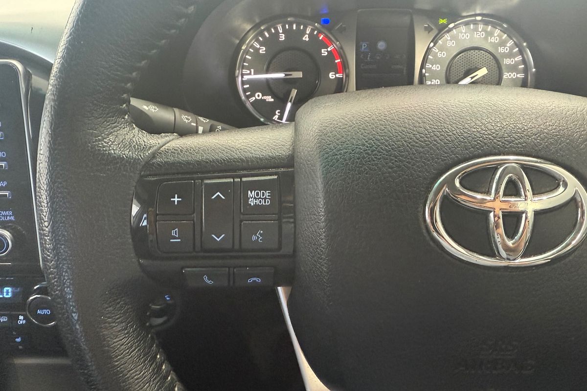 2020 Toyota Hilux SR5 GUN126R 4X4