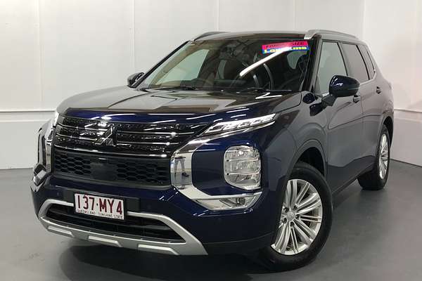 2023 Mitsubishi Outlander LS ZM