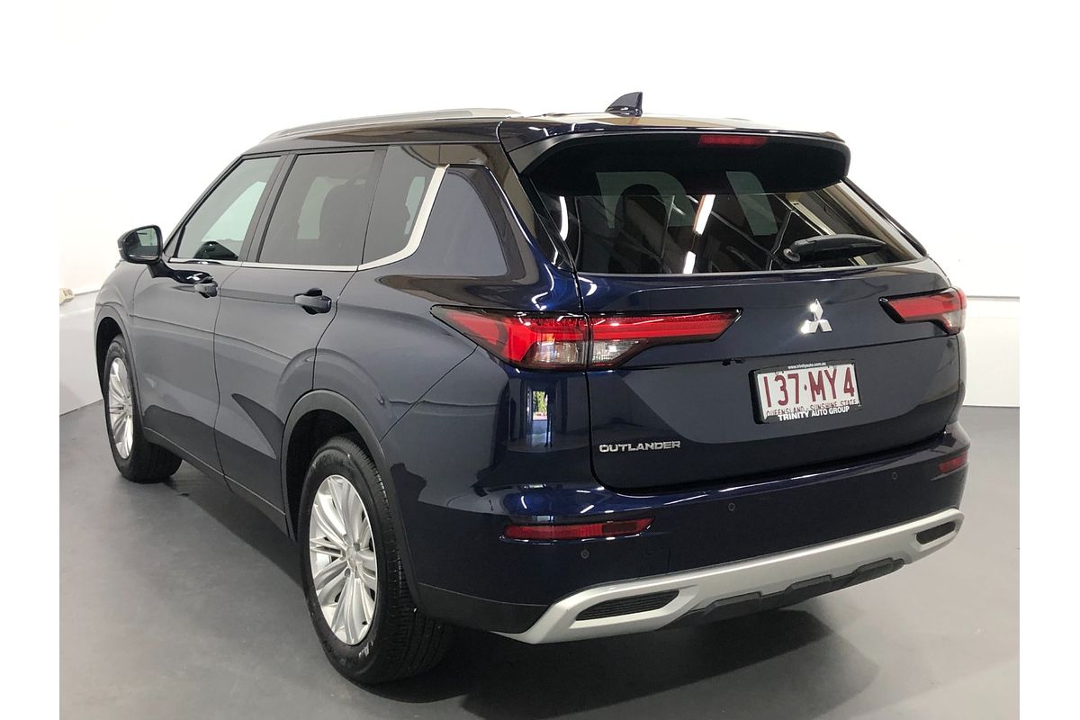 2023 Mitsubishi Outlander LS ZM