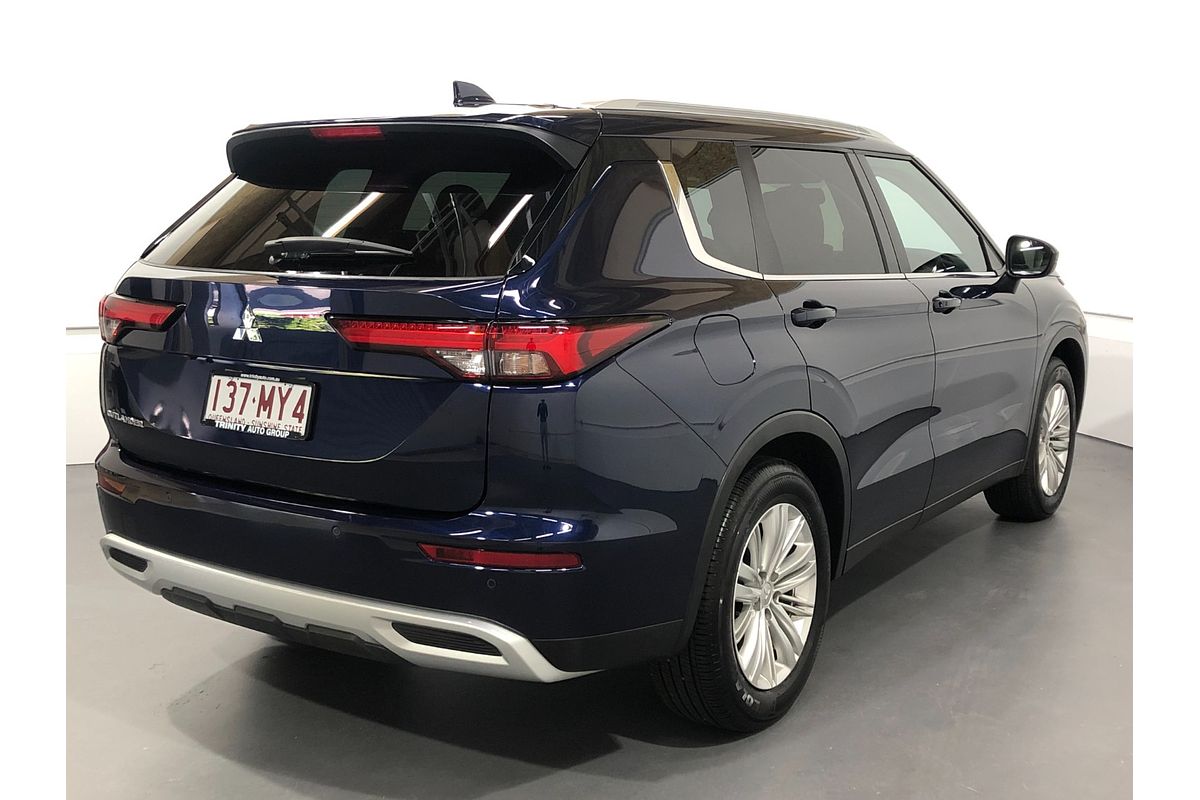 2023 Mitsubishi Outlander LS ZM