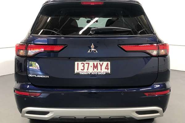 2023 Mitsubishi Outlander LS ZM