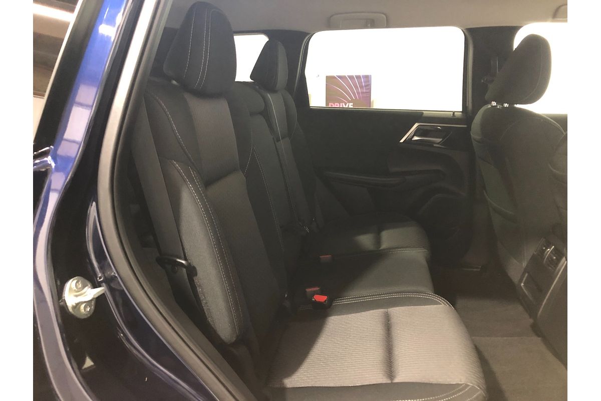 2023 Mitsubishi Outlander LS ZM