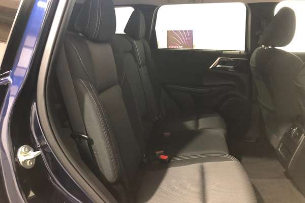 2023 Mitsubishi Outlander LS ZM