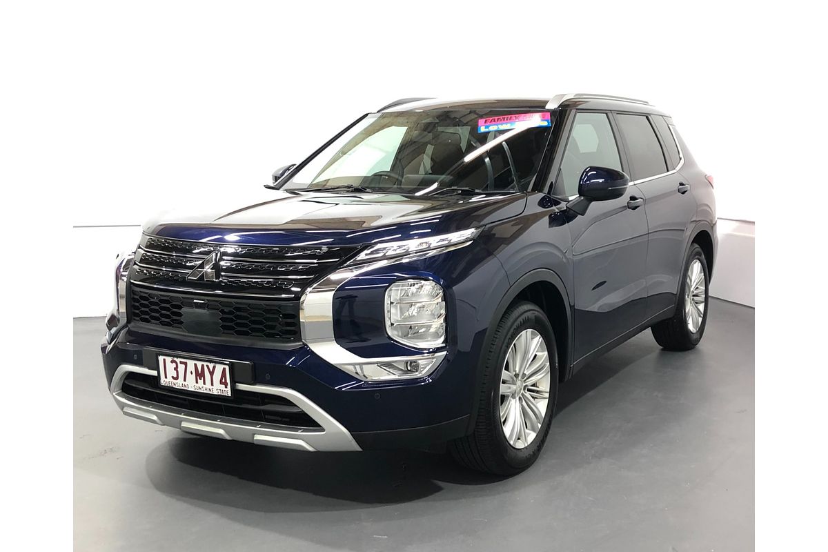 2023 Mitsubishi Outlander LS ZM