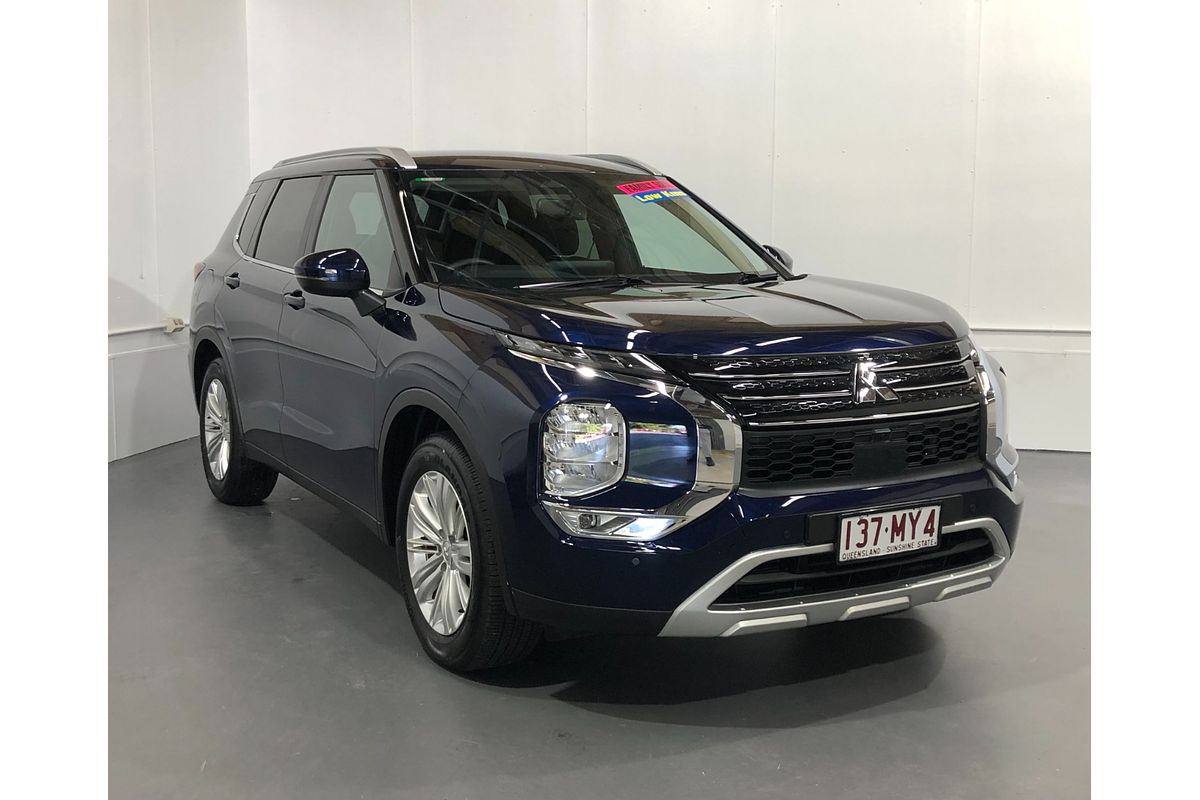 2023 Mitsubishi Outlander LS ZM