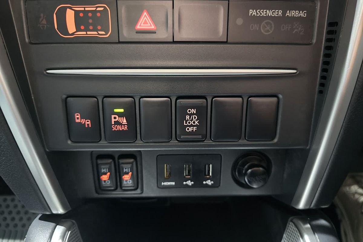 2020 Mitsubishi Triton GSR MR 4X4