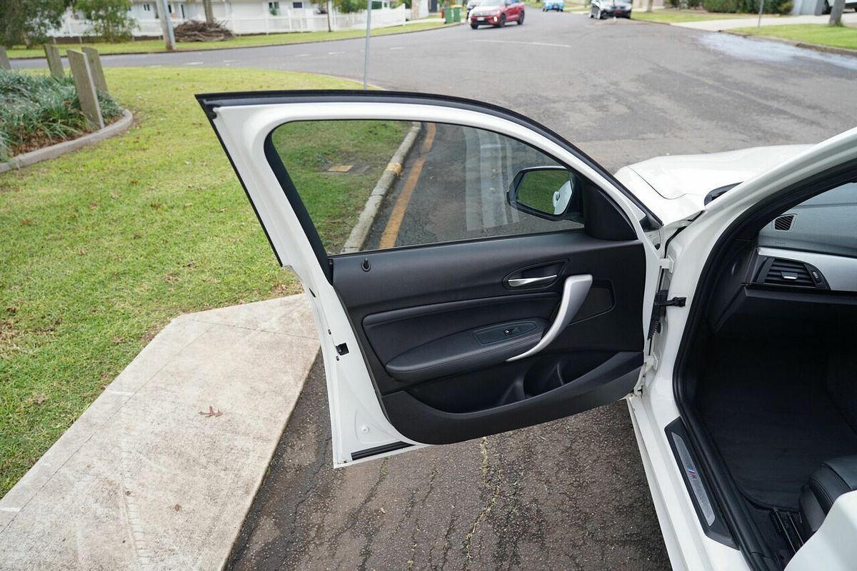 2012 BMW 118i Sport Line F20