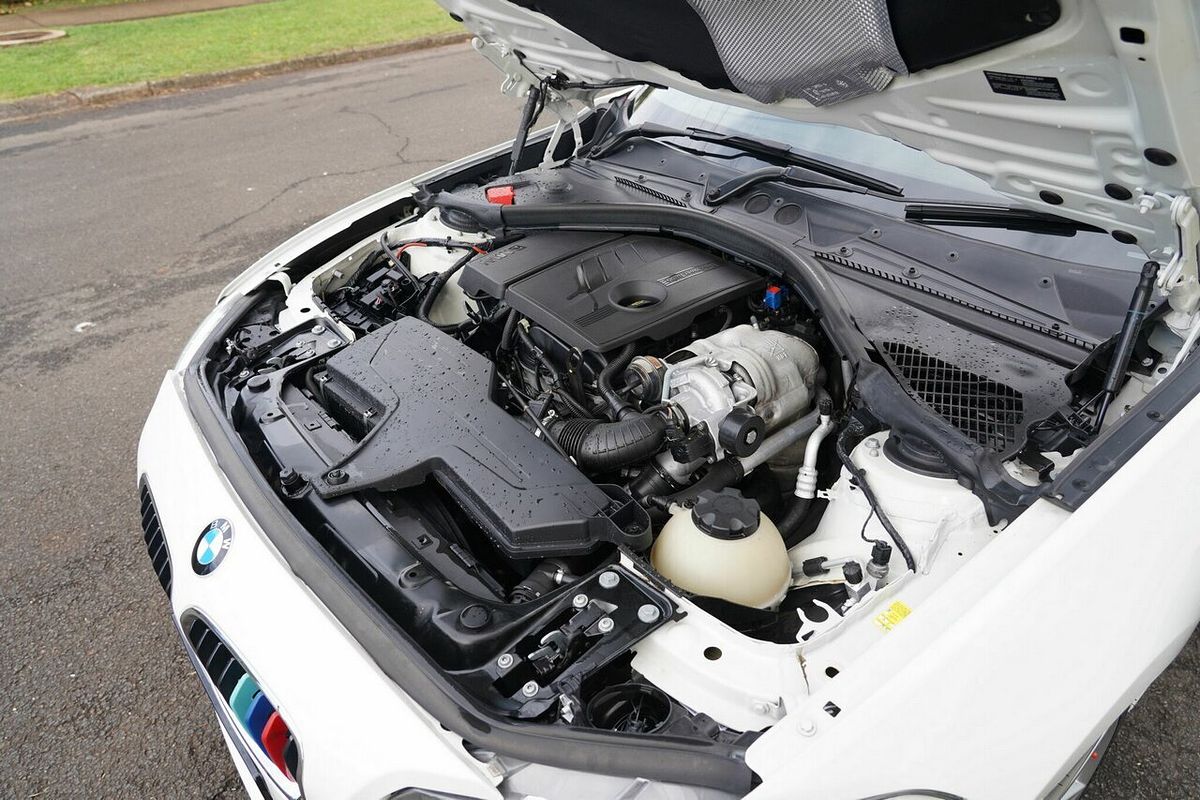 2012 BMW 118i Sport Line F20