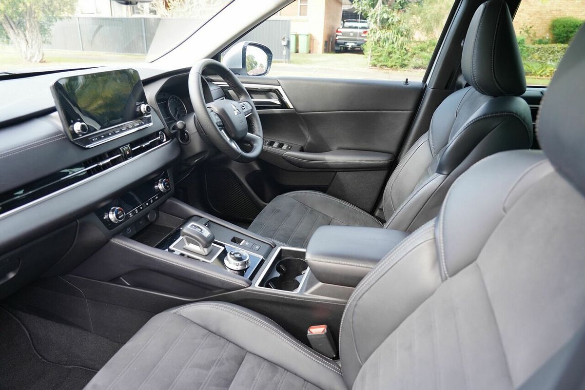2022 Mitsubishi Outlander Aspire 7 Seat (2WD) ZM MY22.5