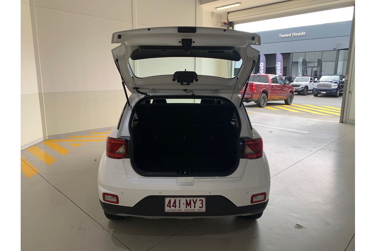 2025 Hyundai Venue Active QX.V5