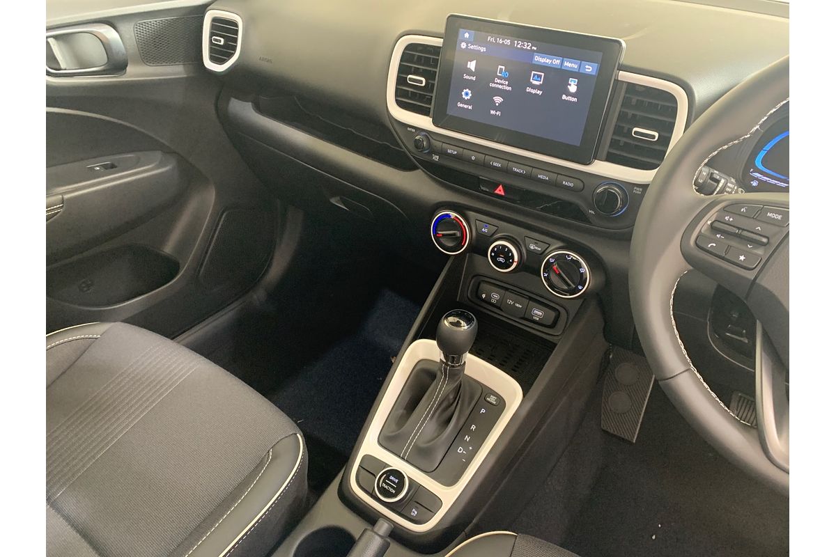 2025 Hyundai Venue Active QX.V5