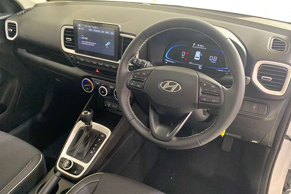 2025 Hyundai Venue Active QX.V5