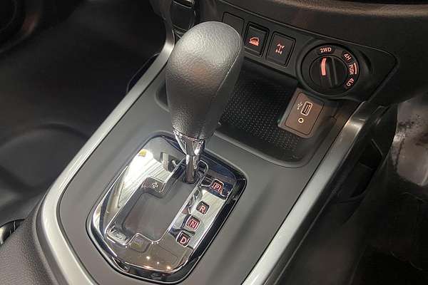 2025 Nissan Navara SL D23 4X4